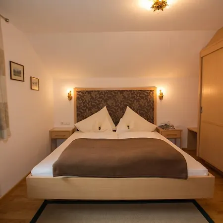 公寓 Karin 圣安东阿尔贝格